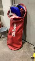 WILSON GOLF BAG WITH GOLF BAG AND CLUBS, TEES, UMBRELLA