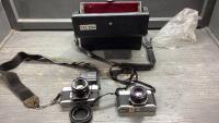 (2) VINTAGE 35 MM CAMERAS - PENTAX + MINOLTA