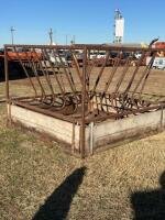 Single bale feeder