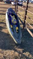 GREEN WATER DOLPHIN JOURNEY 10SS KAYAK W/ (4) PADDLES & (2) LIFE JACKETS