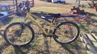 SPORT TEX LIFT OFF YELLOW BIKE - 18 SPD