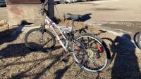 RIALTO SHIMANO EXPLORER 2.6 YOUTH BIKE - 21 SPEED