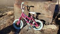 SMALL CHILDS PINK. BIKE - MOVELO