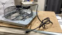 VENT FAN W/ PLUG IN