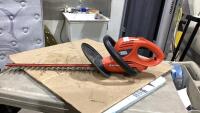 B&D HEDGE HOG HEDGE TRIMMER