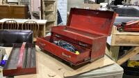 RED METAL BEACH TOOL CHEST W/ CORDED WALTER METABO 3/8" DRILL