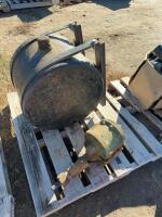 Paullette with gear pump and hydraulic tank