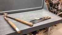 (2) PIECES - NON FUNCTIONING HOOF NIPPERS, RECORD BOLT CUTTERS