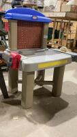 LITTLE TIKES WORK BENCH