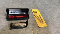 SMALL BOX W/ MULTI KNIFE, DEWAT JIGSAW BLADES, SMALL MAG LIGHT