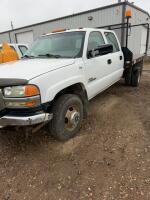 2003 GMC 3500 Duramax diesel with flatbed - 4x4