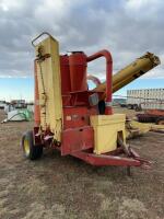 New Holland 358 grinder mixer
