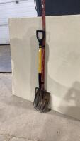 RED SHOVEL + POTATO FORK