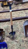 BUNDLE OF SMALL YARD TOOLS. MINI SPADE & EDGER
