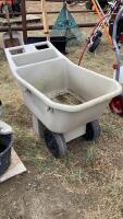AMES EASY ROLLER PLASTIC WHEELBARROW