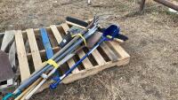 BUNDLE OF YARD TOOLS - POST HOLE DIGGER, BROOM, FORKS, SQUARE NOSE SHOVELS ETC