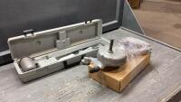 (2) ITEMS -FANN MUD BALANCE + CENTERFUGE FOR OILFIELD TESTING