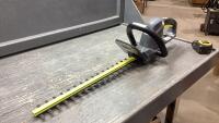 YARD WORK HEDGE TRIMMER - ELECTRIC