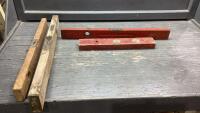 (4) LEVELS - WOOD