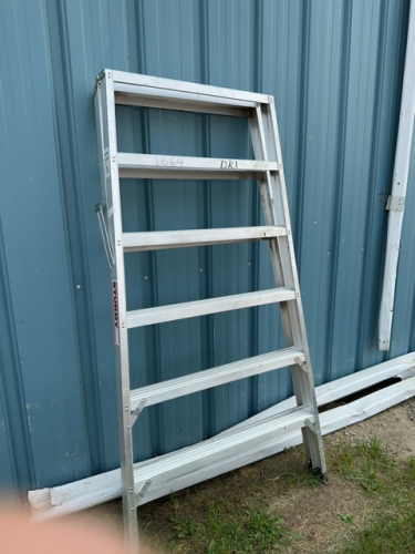 Aluminum Sturdy Ladder