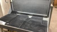 UNUSED 2018 JEEP GRAND CHEROKEE FLOOR MATS