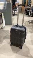 LONDON FOG HARD SHELL ROLLING CARRY-ON SUITCASE