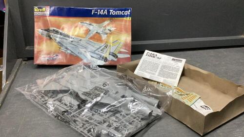 MODEL PLANE SET