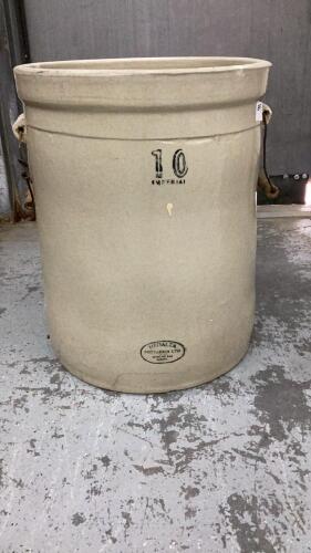 MEDALTA POTTERIES LARGE CROCK