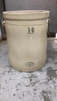 MEDALTA POTTERIES LARGE CROCK