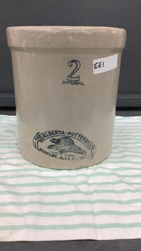 ALBERTA POTTERIES CROCK