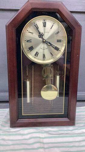 GORDON & SOSKIN MANTEL CLOCK