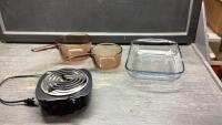 BOX W/ SINGLE ELECTRIC BURNER, CAKE PAN + 2 VISIONS POTS