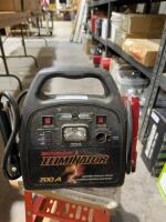 Moto master eliminatory, mobile power pack