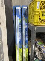 Six boxes of 18 W LED tubes