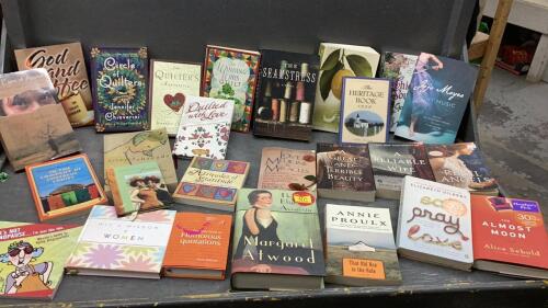 BOOKS FOR WOMENS' READING