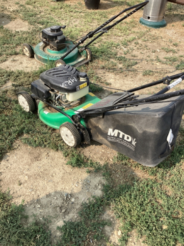 GAS MTD MOWER. BAGGER