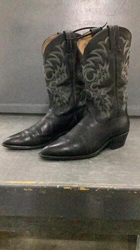 SIZE 9 GOODYEAR COWBOY BOOTS
