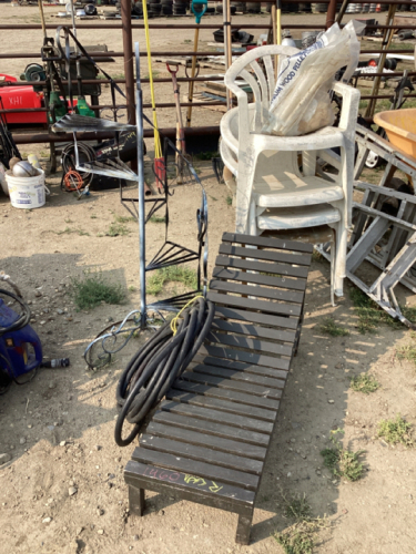 METAL PLANT STAND