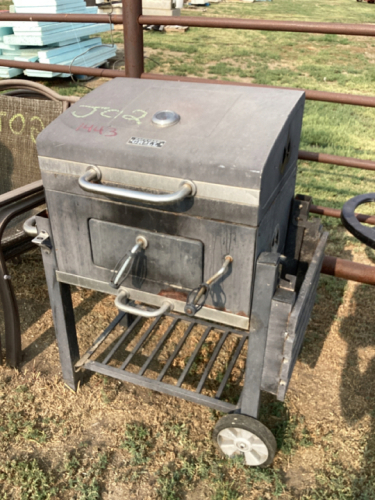 CHARCOAL GRILL