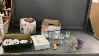 BOX W/ GLASSWARE, SPORTSBALL CAKE PAN, CAKE DECORATING KIT