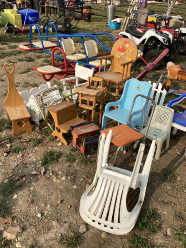 LARGE AMOUNT OF KIDS CHAIRS