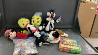 VINTAGE STUFFIES, COLLECTION OF BUTTONS & FLINTSTONE FUN KIT