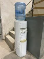 Water cooler