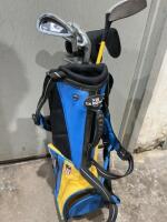 Set of child&rsquo;s clubs in bag