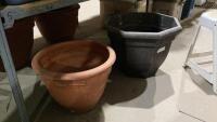 SHELF #6 - PLANTER POTS