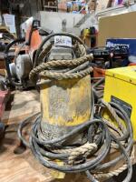 Submersible pump