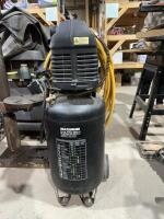 Maximum upright air compressor