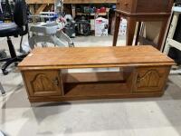 Long display cupboard