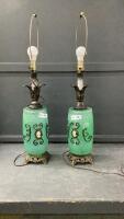 (2) VINTAGE TABLE LAMPS