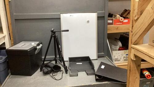 4 PC.OFFICE ASSORTMENT AND OPTEX TRIPOD